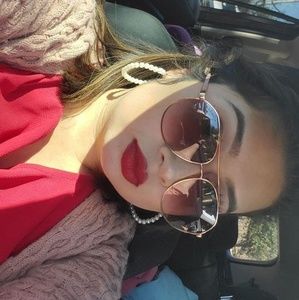 Meet your Posher, Nancy